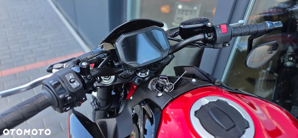 Kawasaki Z 900 - 32
