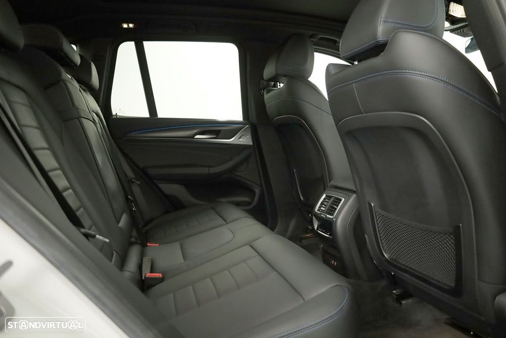 BMW iX3 M Sport Inspiring - 21