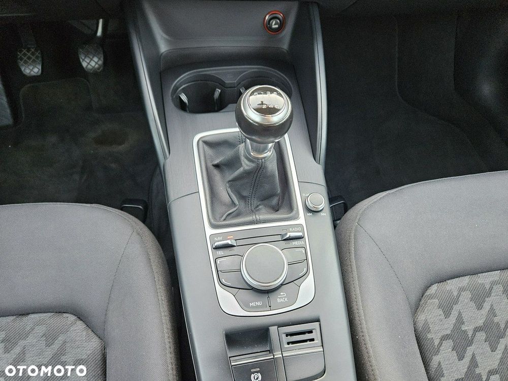 Audi A3 Sportback 1.4 TFSI Attraction - 31