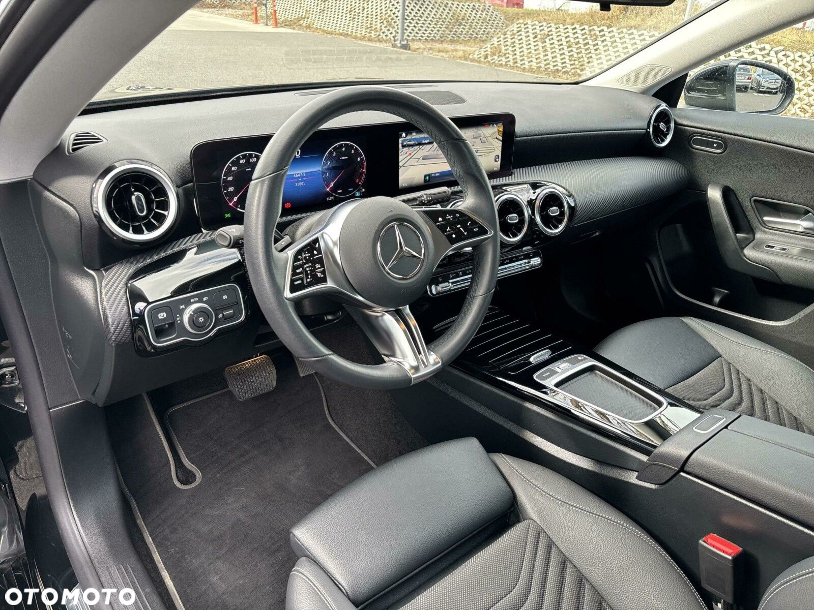 Mercedes-Benz CLA 200 Progressive 7G-DCT - 11