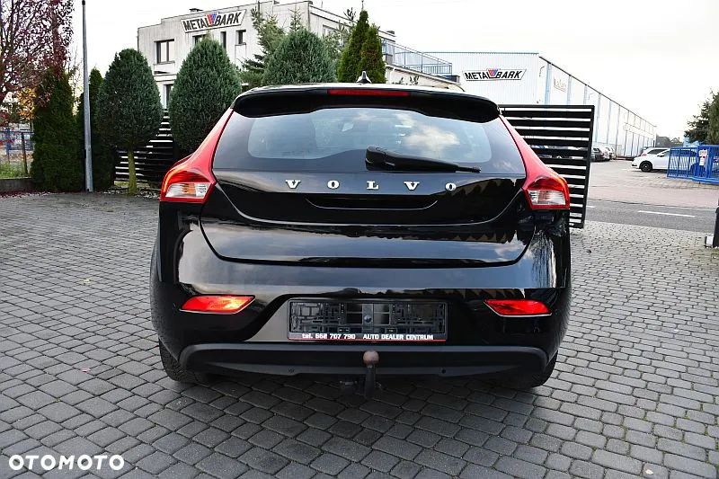 Volvo V40 D2 Momentum - 40