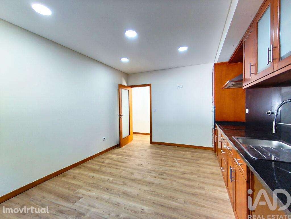 Casa / Villa T4 em Santa Marta de Portuzelo de 190,00 m2 - Grande imagem: 5/29