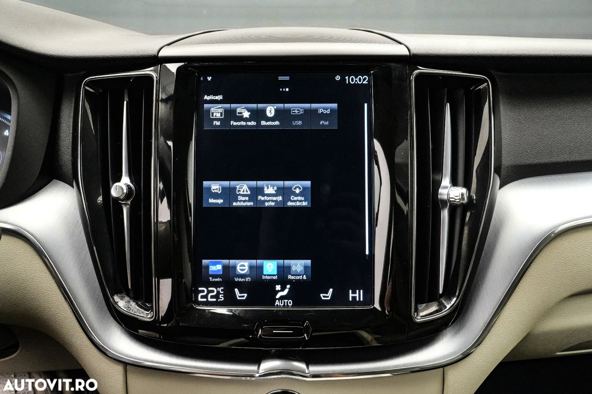 Volvo XC 60 D4 Momentum Pro - 23