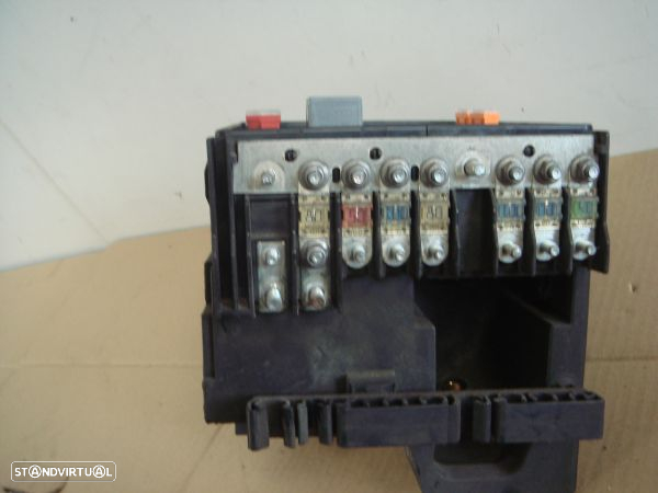 Caixa Dos Fusíveis Volkswagen Passat (3C2) - 2