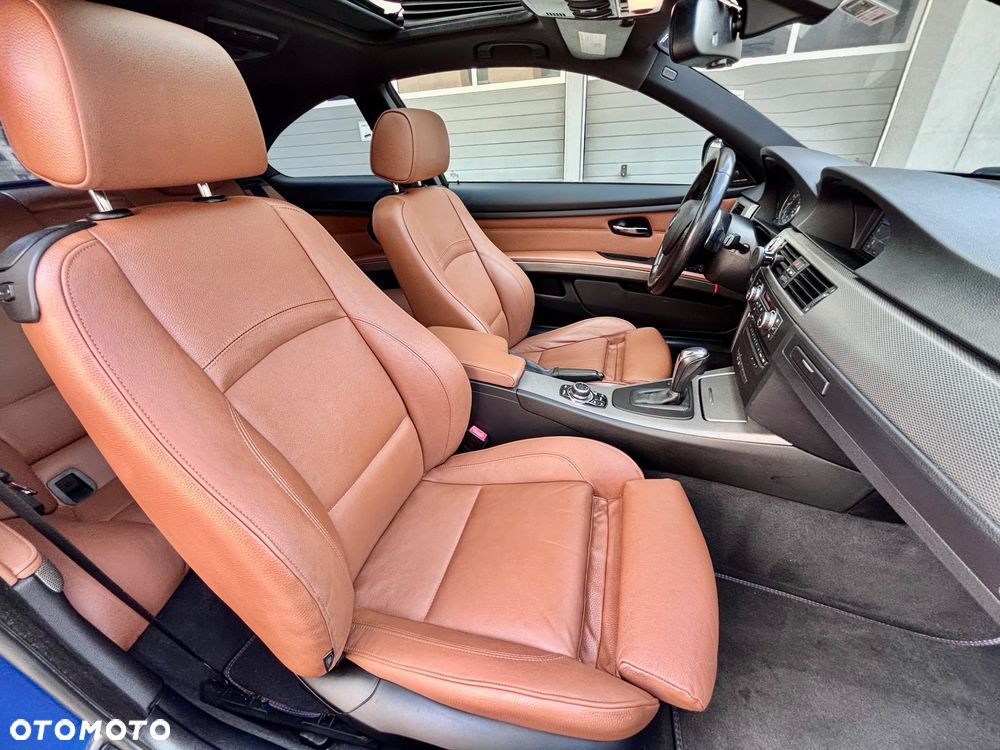 BMW Seria 3 335i M Sport Edition - 29
