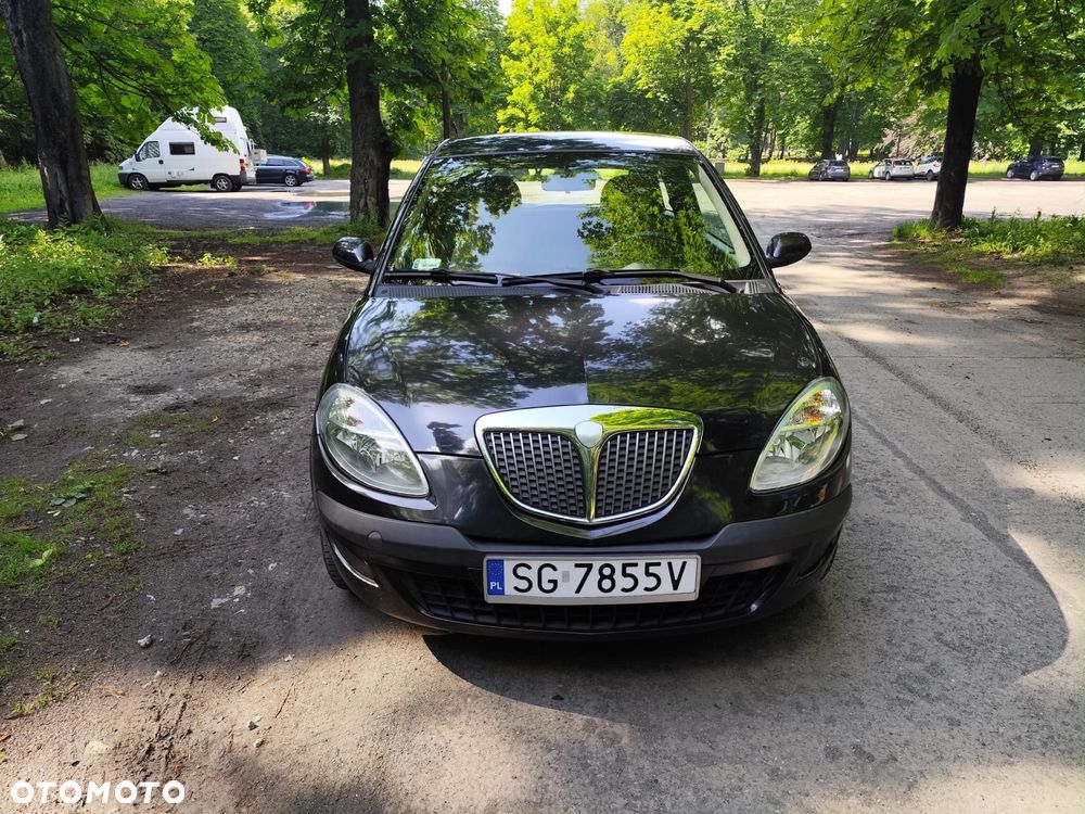 Lancia Ypsilon - 5