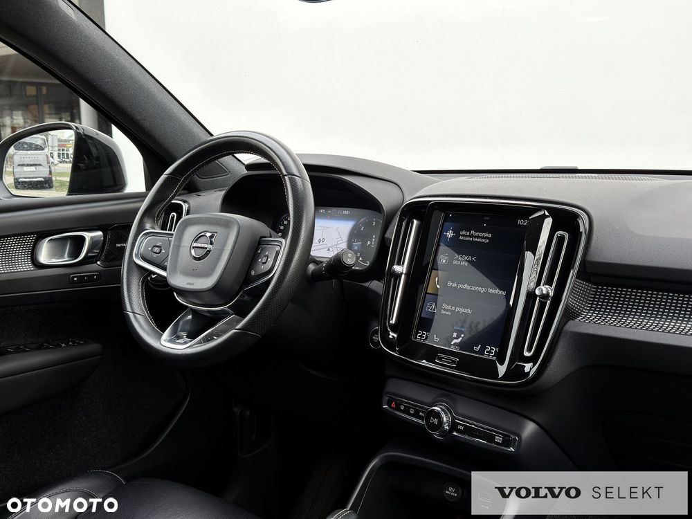 Volvo XC 40 - 22