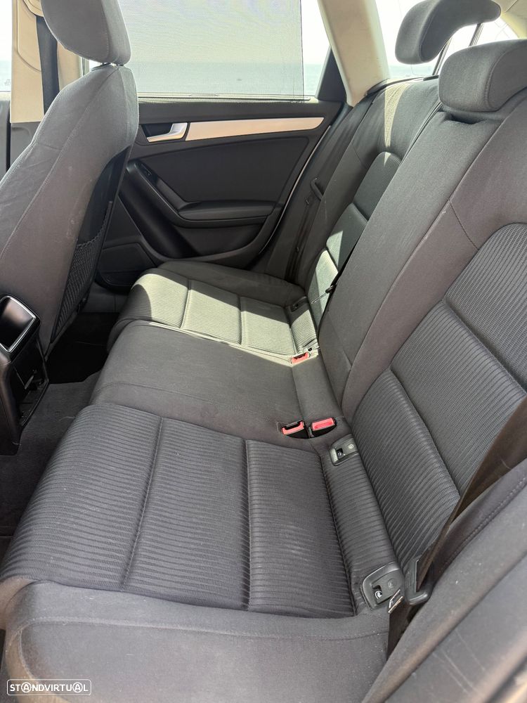 Audi A4 Avant 2.0 TDI Multitronic Business Line - 9