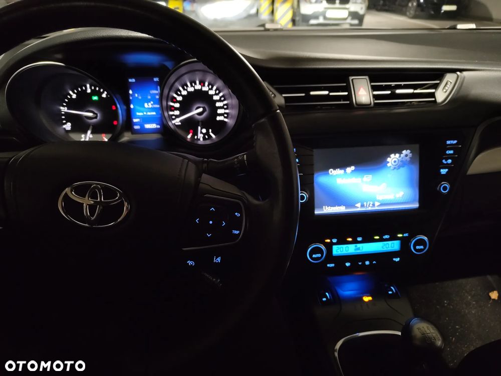 Toyota Avensis 2.0 D-4D Active Business - 26