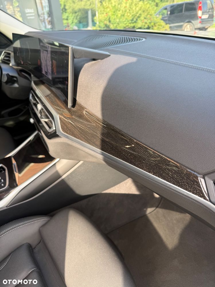 BMW Seria 3 320d xDrive Luxury Line sport - 35