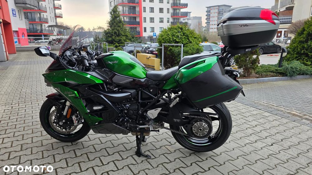 Kawasaki Ninja H2 SX - 12