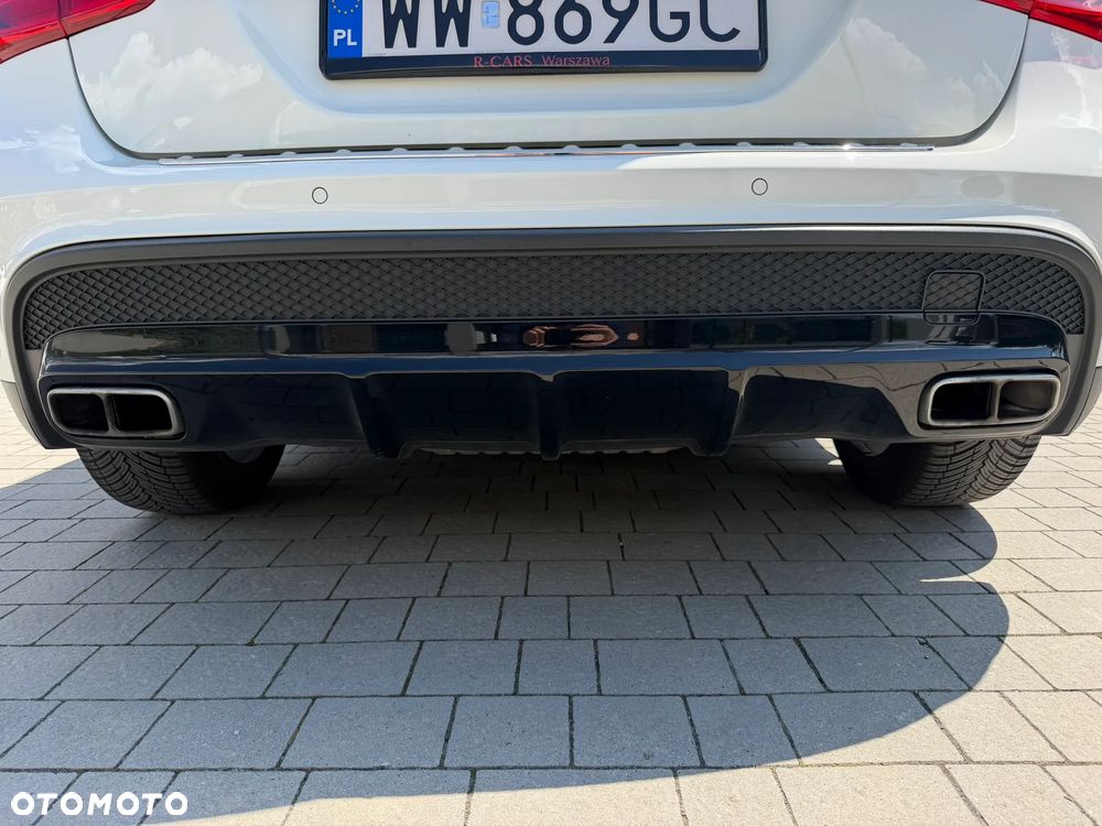 Mercedes-Benz GLA AMG 45 4-Matic - 18