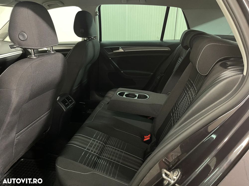 Volkswagen Golf 2.0 TDI 4Motion BlueMotion Technology Lounge - 13