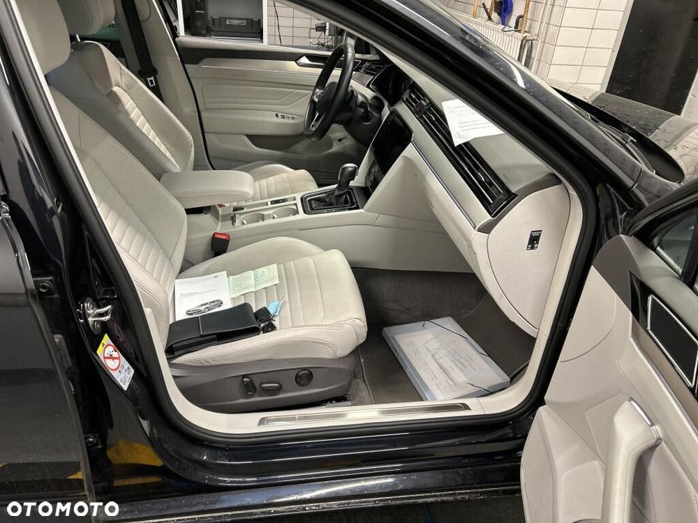 Volkswagen Passat Variant - 6