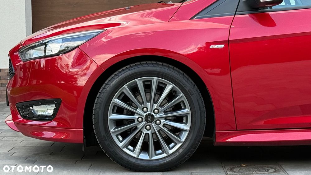 Ford Focus 1.0 EcoBoost Start-Stopp-System ST-LINE DESIGN - 19