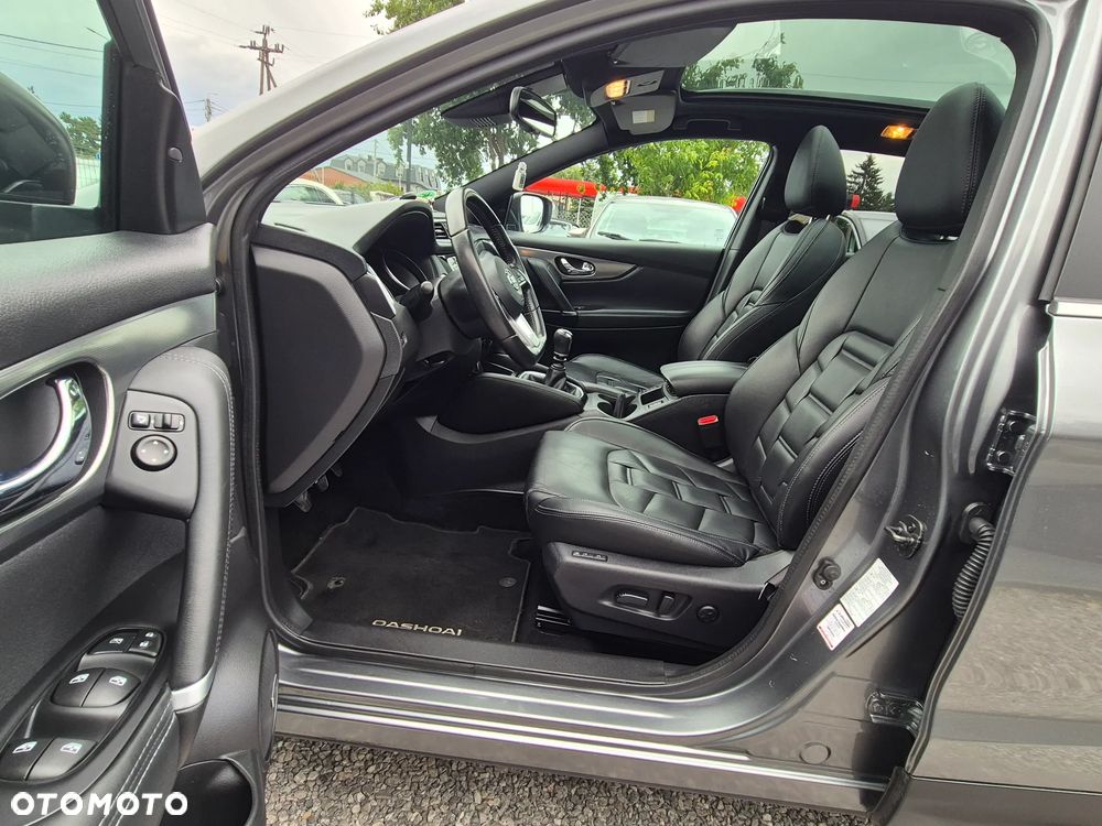 Nissan Qashqai 1.3 DIG-T Tekna+ - 24