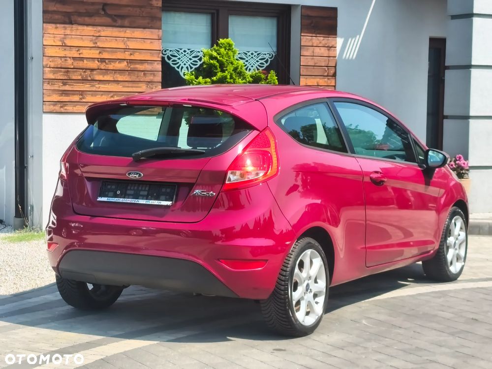 Ford Fiesta 1.25 Ghia - 18