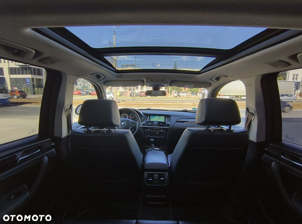 BMW X3 sDrive18d Luxury Line - 18