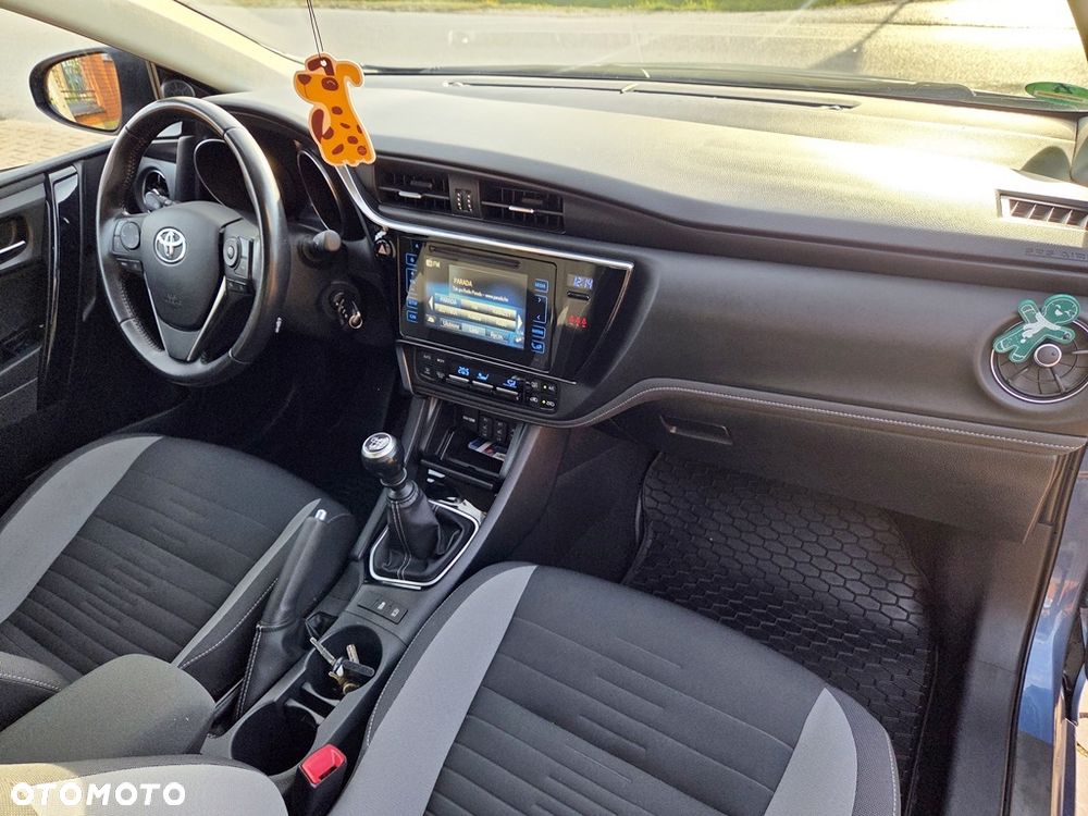 Toyota Auris 1.2 Turbo Edition S+ - 28