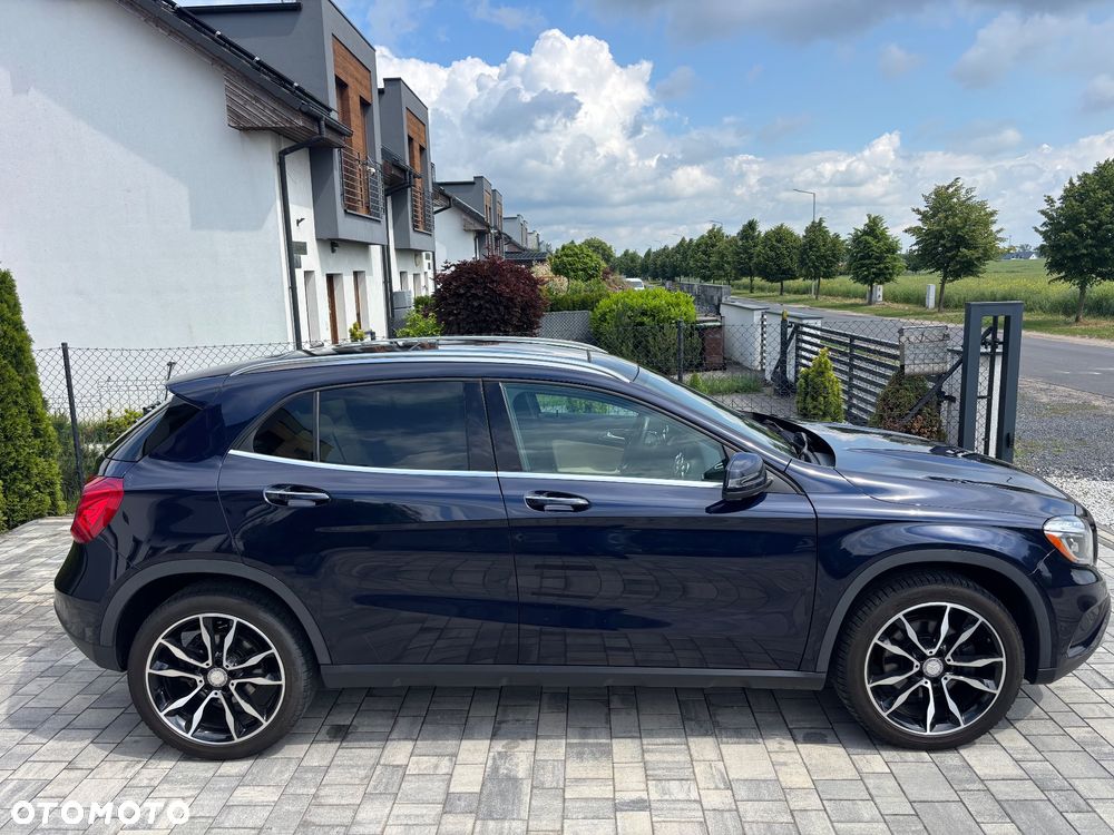 Mercedes-Benz GLA 250 4-Matic - 2