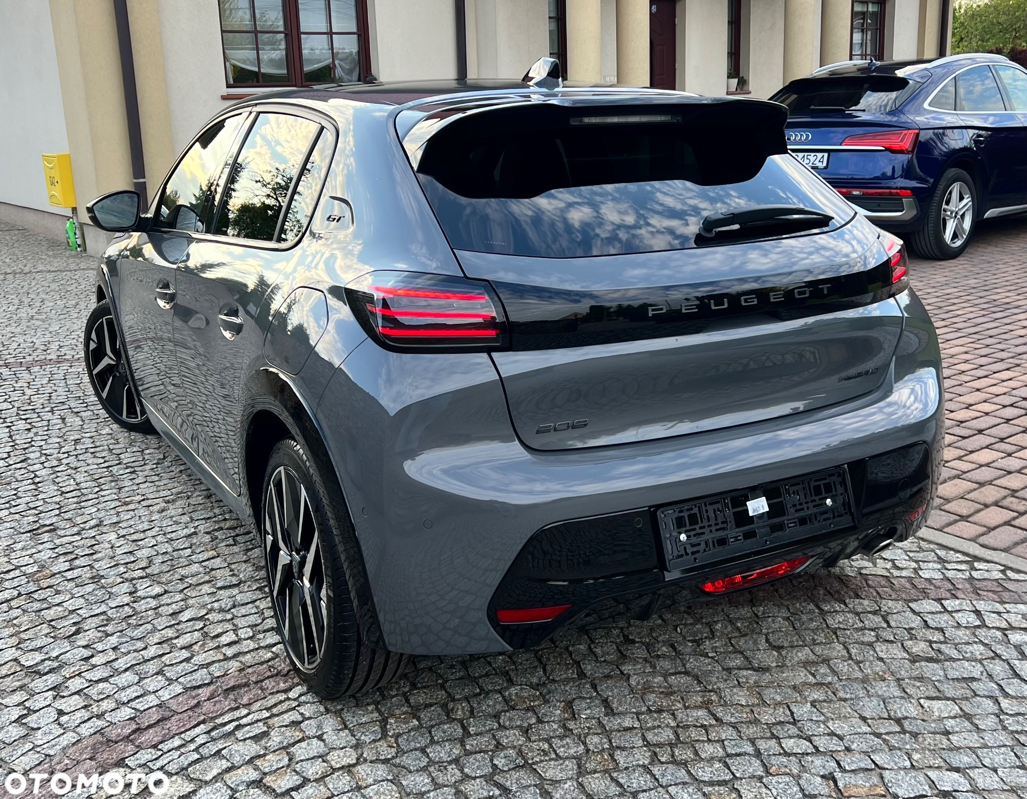 Peugeot 208 1.2 mHEV GT - 24