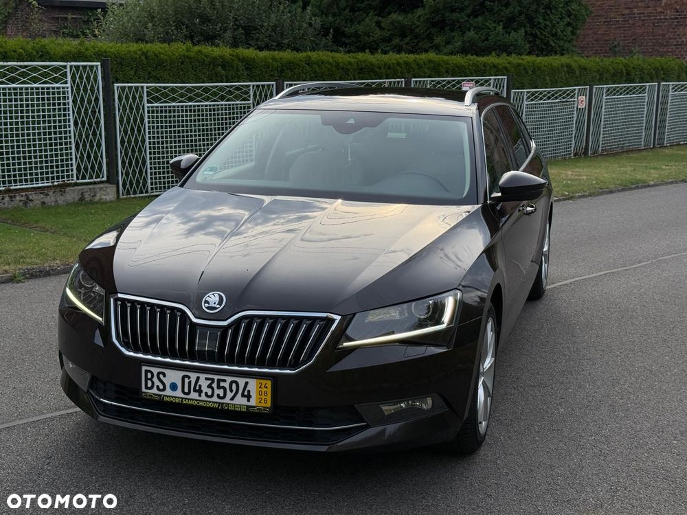 Skoda Superb 2.0 TDI DSG Style - 6