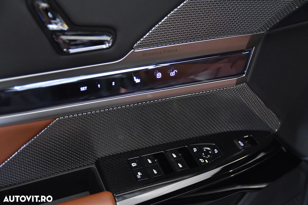 BMW Seria 7 740d xDrive MHEV - 15