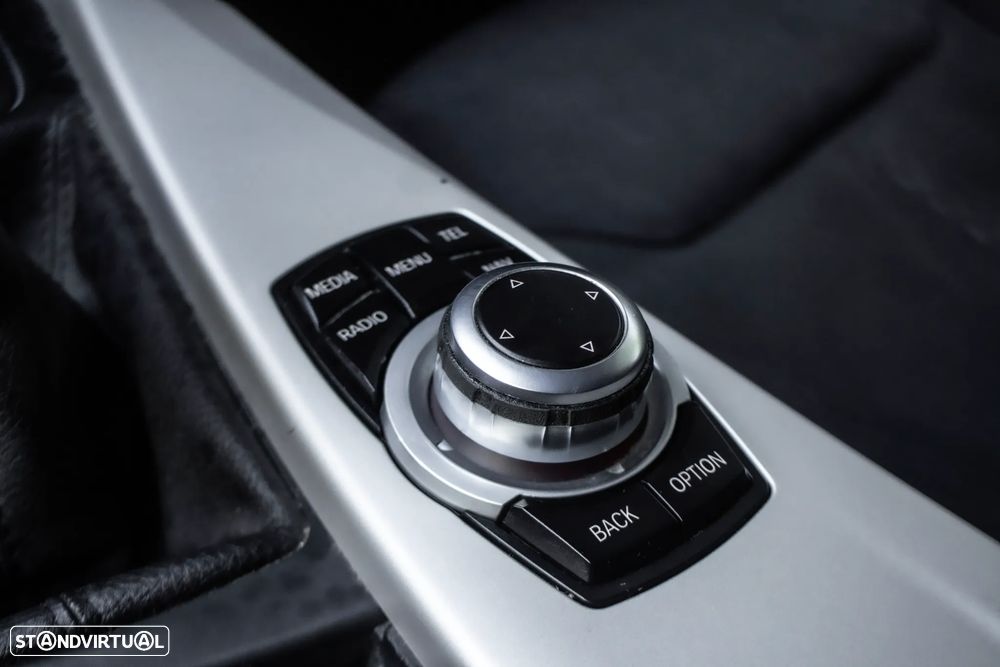 BMW 320 d Efficient Dynamics Edition - 19