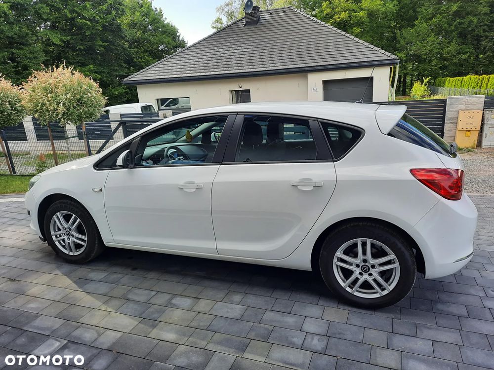 Opel Astra 1.6 Style - 9