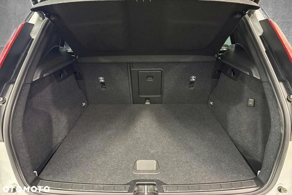 Volvo XC 40 T5 Recharge DKG RDesign - 19