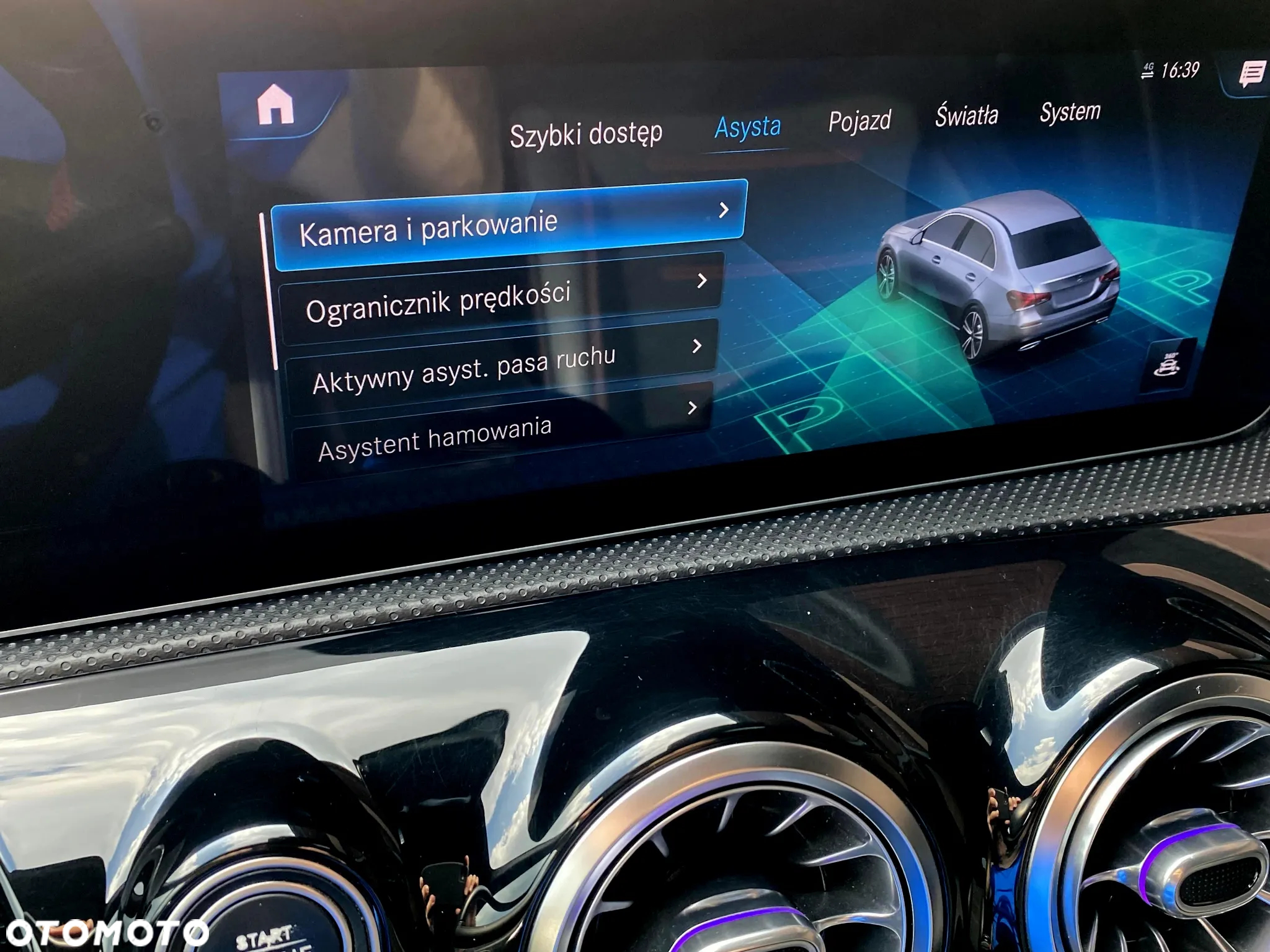 Mercedes-Benz Klasa A 200 AMG Line 7G-DCT - 31