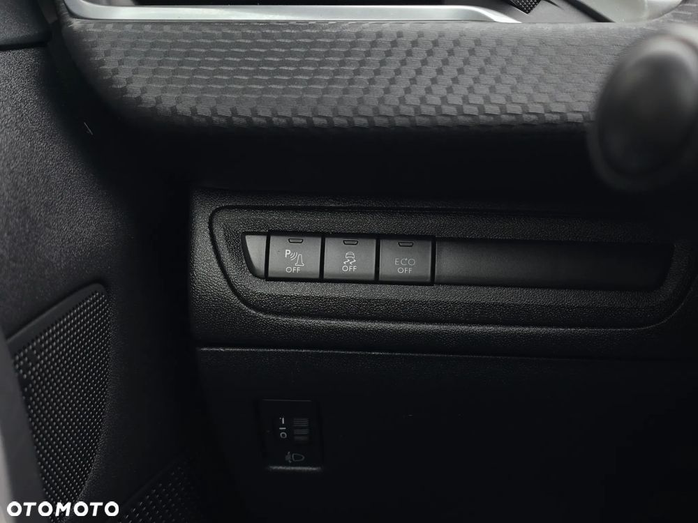 Peugeot 2008 BlueHDi 100 STOP & START Style - 31