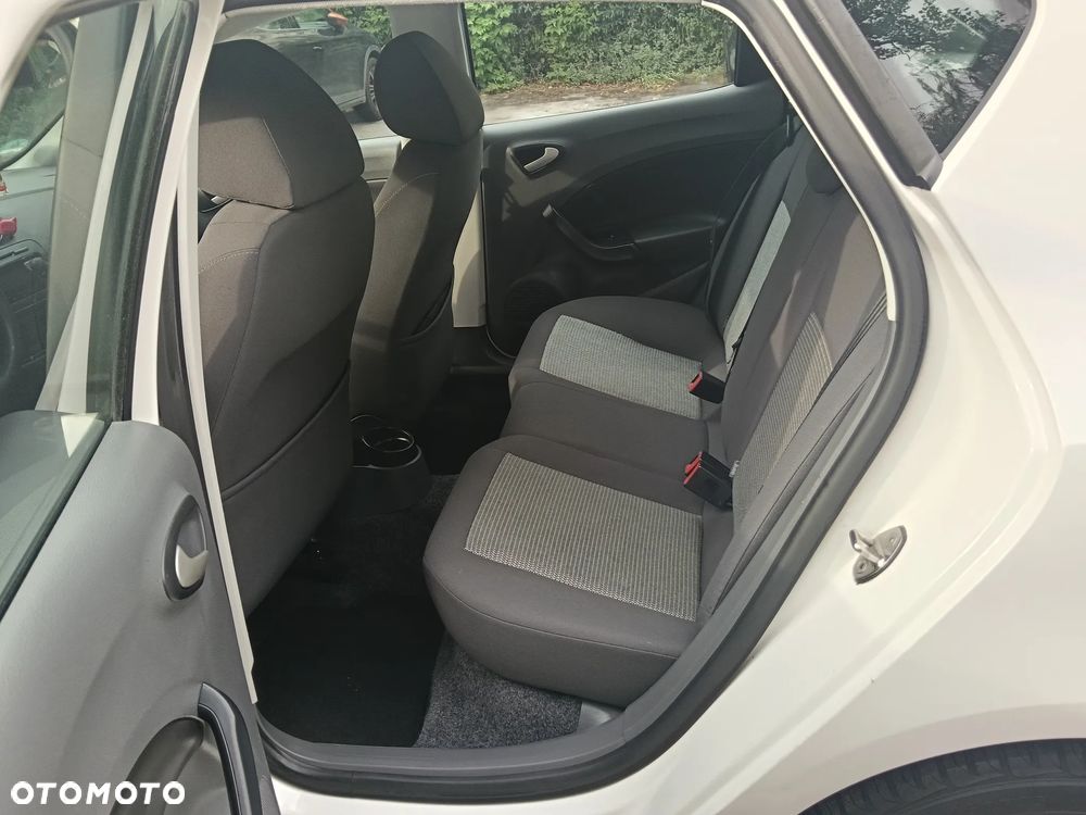 Seat Ibiza 1.4 16V Style - 25
