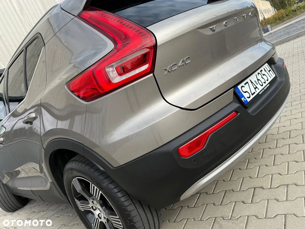 Volvo XC 40 - 38
