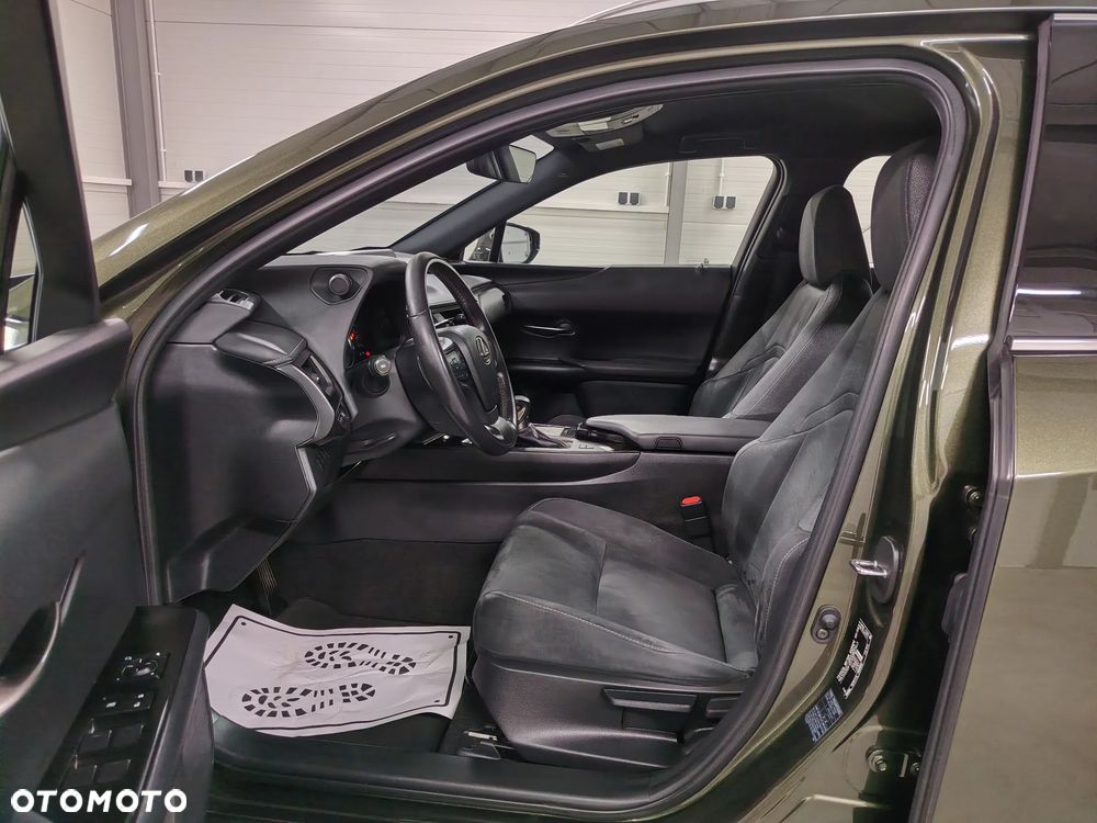 Lexus UX 250h Elegance 2WD - 20