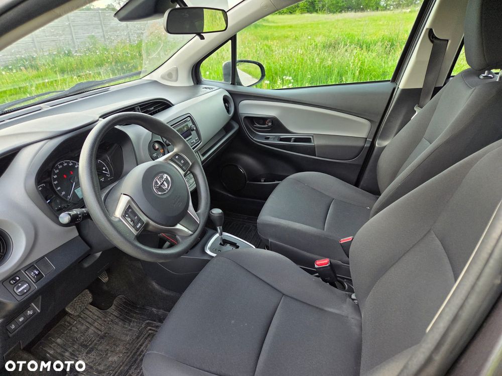 Toyota Yaris - 5