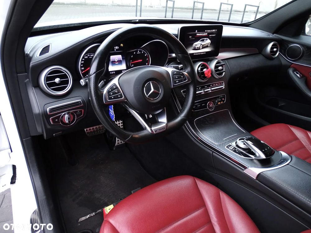 Mercedes-Benz Klasa C 200 7G-TRONIC AMG Line - 26