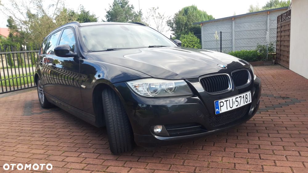 BMW Seria 3 318d DPF - 1