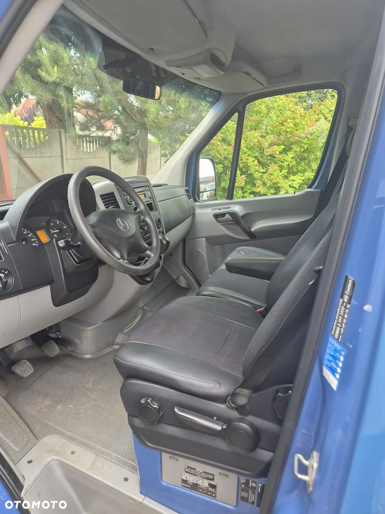 Mercedes-Benz Sprinter - 10