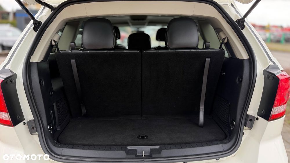 Fiat Freemont 2.0 Multijet 16V DPF Automatik Allrad Black Code - 29