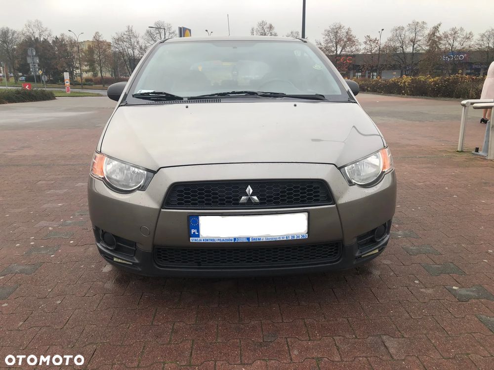 Mitsubishi Colt - 6