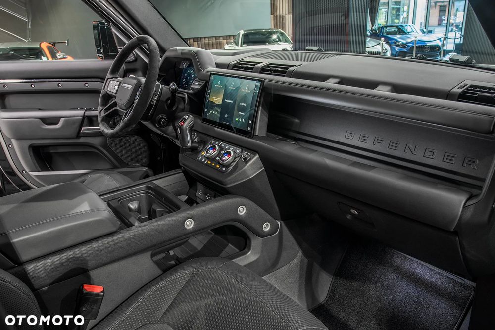 Land Rover Defender 5.0 P525 V8 - 8