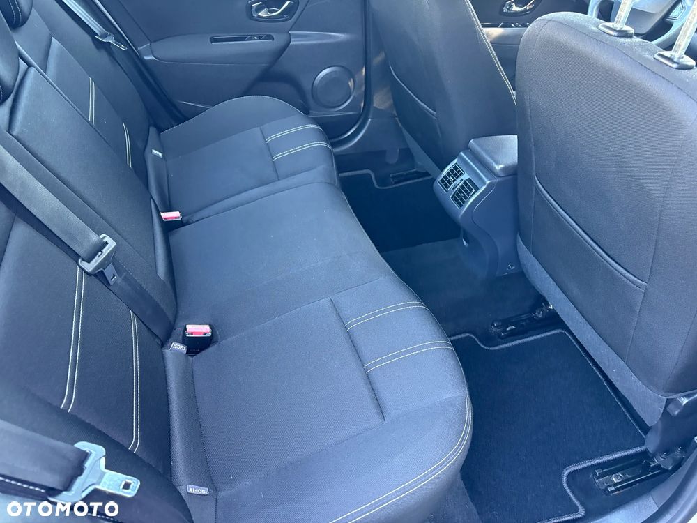 Renault Fluence 1.6 16V Zen - 13