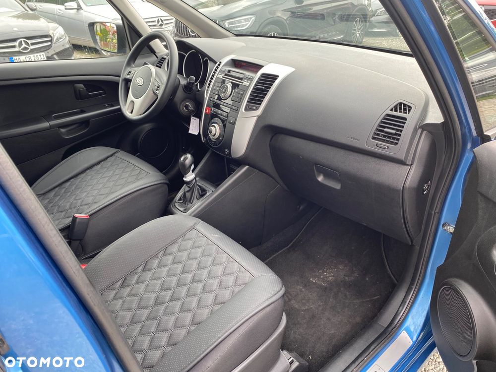 Kia Venga 1.6 CVVT Vision - 23