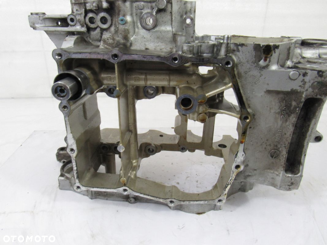 Blok / kartery / cylindry + tłoki Honda VFR 800 X, 12r ABS Crossrunner SC60 - 9