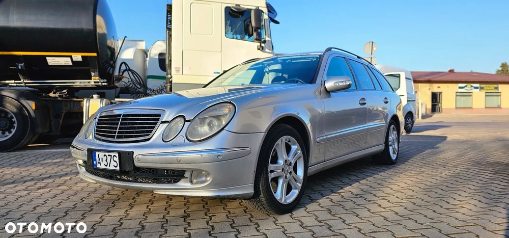 Mercedes-Benz Klasa E 500 4Matic Elegance Sport Edition - 1