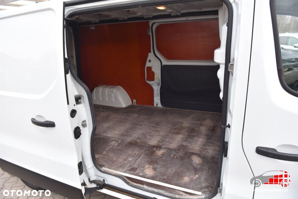 Renault Trafic - 16