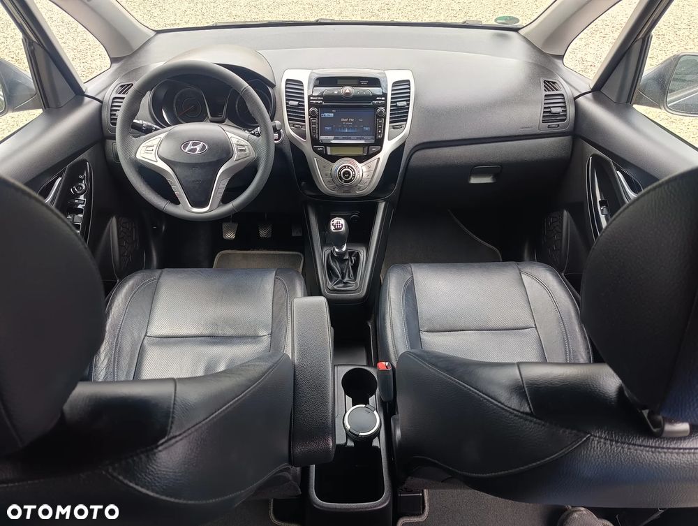 Hyundai ix20 1.6 Premium - 18