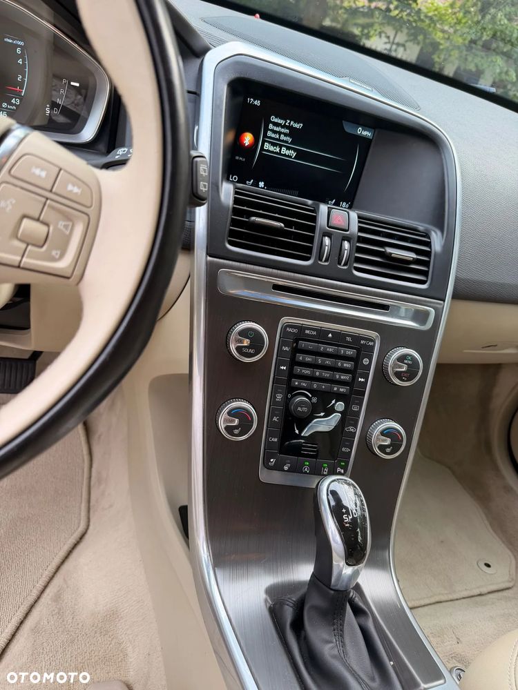 Volvo XC 60 - 11