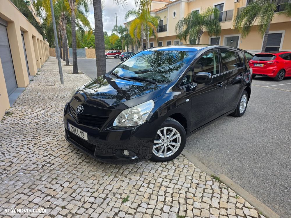 Toyota Verso 2.0 D-4D Comfort - 1